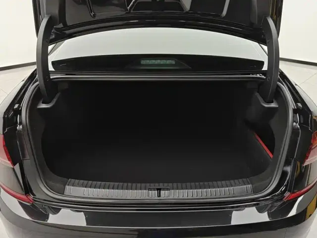 Volkswagen Passat — Фото автомобиля 4