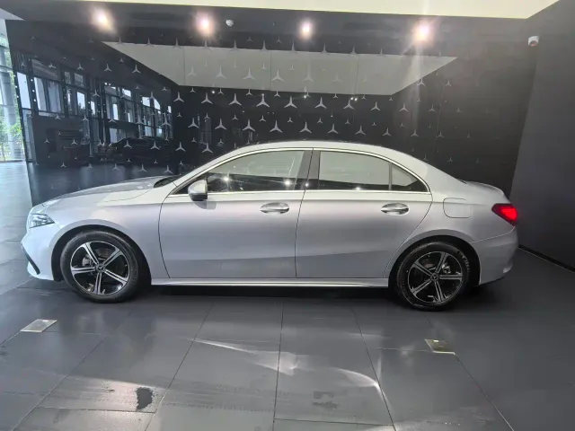 Mercedes-Benz A-Class — Фото автомобиля 12