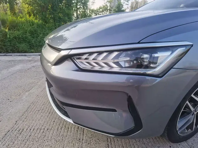 BYD Qin PLUS — Фото автомобиля 9