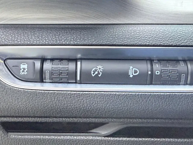 Geely Binyue — Фото автомобиля 14