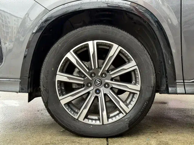 Changan CS75 Plus — Фото автомобиля 11
