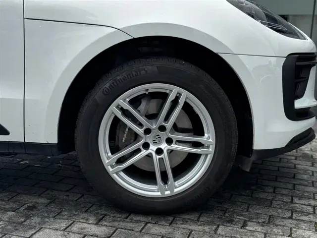 Porsche Macan — Фото автомобиля 8