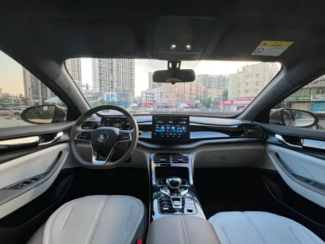 BYD Qin PLUS — Фото автомобиля 6