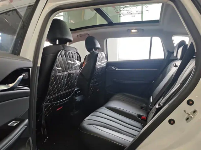 Roewe RX5 eMAX — Фото автомобиля 20