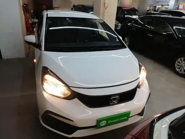 Honda Fit — Фото автомобиля 2