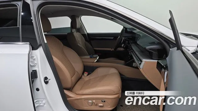 Hyundai Grandeur GN7 — Фото автомобиля 11