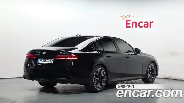BMW 5 Series G60 — Фото автомобиля 2