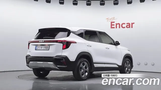 Kia Seltos — Фото автомобиля 2