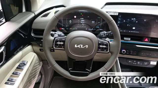 Kia Carnival Generation 4 — Фото автомобиля 19