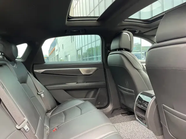 Cadillac CT6 — Фото автомобиля 10