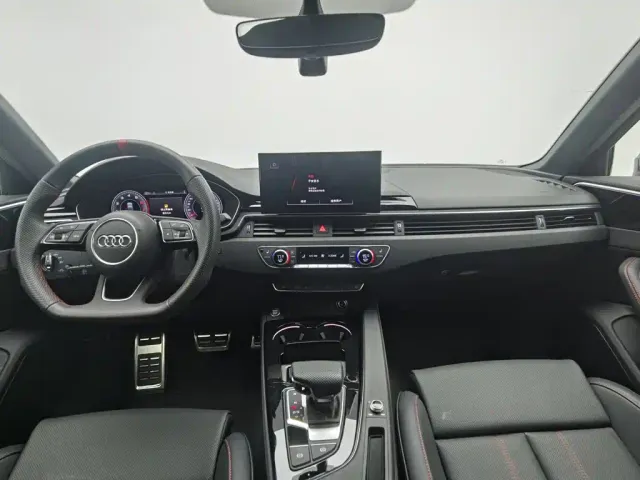 Audi A4L — Фото автомобиля 5
