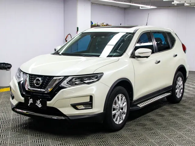 Фотография автомобиля — Nissan X-Trail