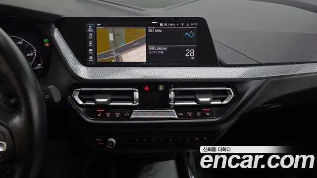 BMW 1 Series F40 — Фото автомобиля 19