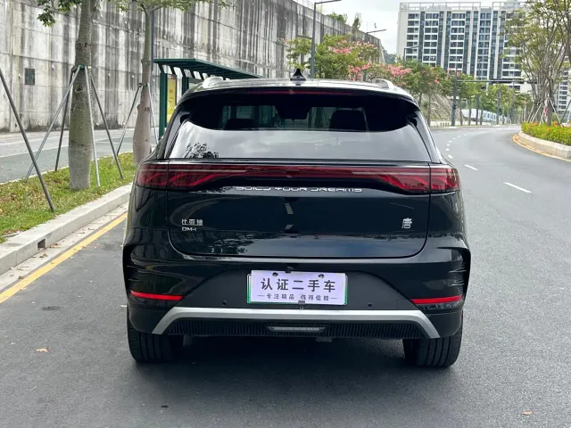 BYD Tang — Фото автомобиля 5