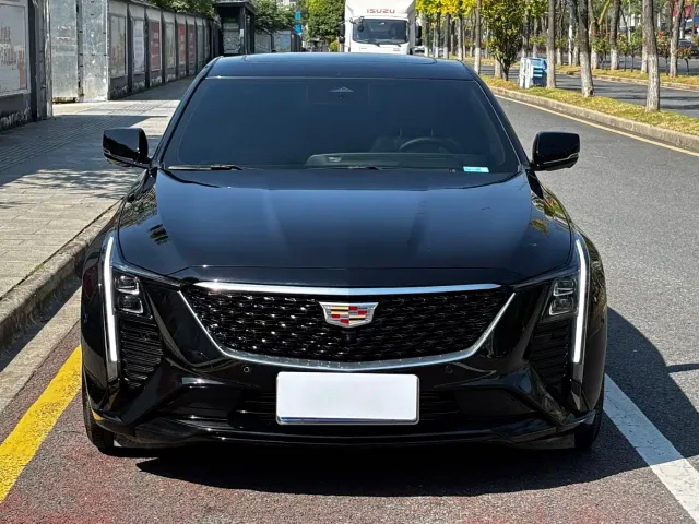 Cadillac CT5 — Фото автомобиля 2
