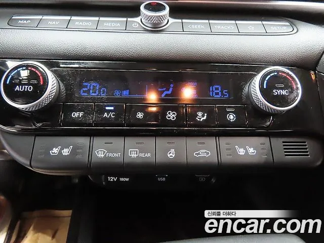 Hyundai AVANTE Avante (CN7) — Фото автомобиля 17