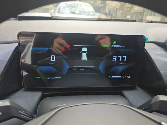 Dongfeng SKY EV01 — Фото автомобиля 7
