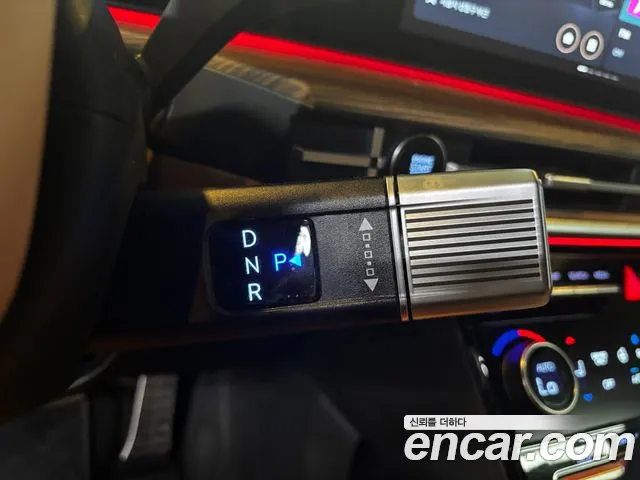 Hyundai Santafe — Фото автомобиля 9