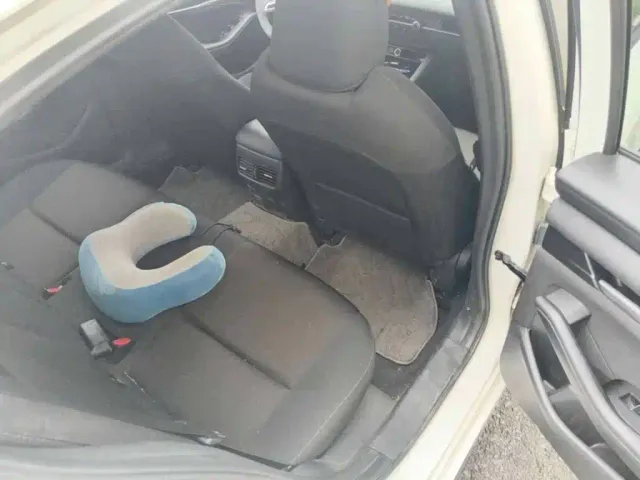 Mazda Axela — Фото автомобиля 5