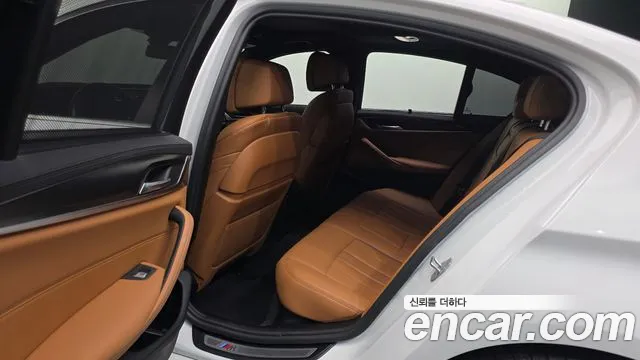 BMW 5 Series — Фото автомобиля 21