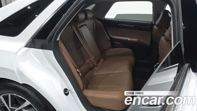 Hyundai Grandeur GN7 — Фото автомобиля 18