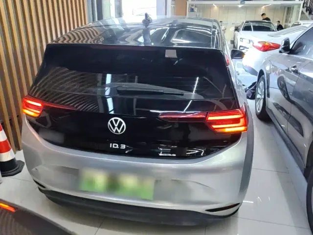 Volkswagen ID.3 — Фото автомобиля 5