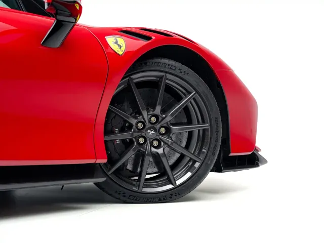 Ferrari SF90 — Фото автомобиля 5