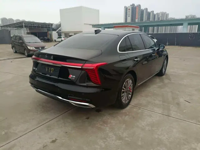 Hongqi H5 — Фото автомобиля 13