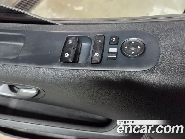 Hyundai Staria — Фото автомобиля 13