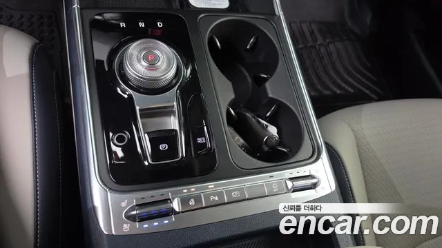 Kia Carnival — Фото автомобиля 12