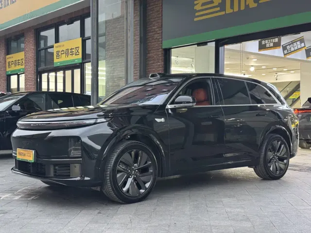 Li Auto L7 — Фото автомобиля 4