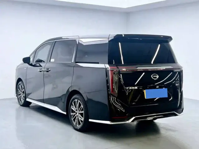 GAC Trumpchi M8 — Фото автомобиля 3