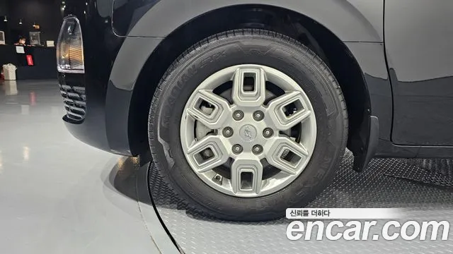 Hyundai Staria Staria Tourer 11 мест — Фото автомобиля 5