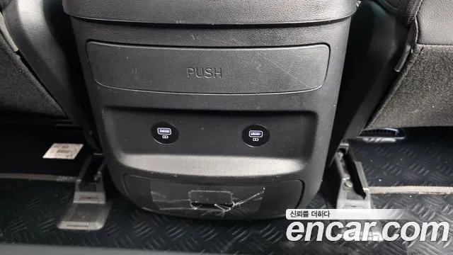 Hyundai Staria — Фото автомобиля 25