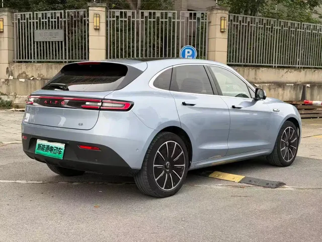 Aito M5 — Фото автомобиля 9