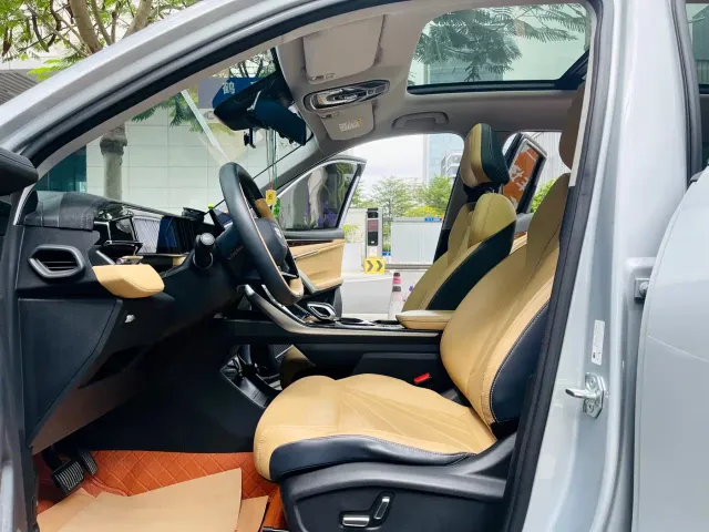 Geely Boyue L — Фото автомобиля 9