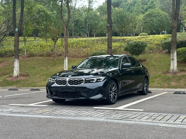 BMW 3 Series — Фото автомобиля 2