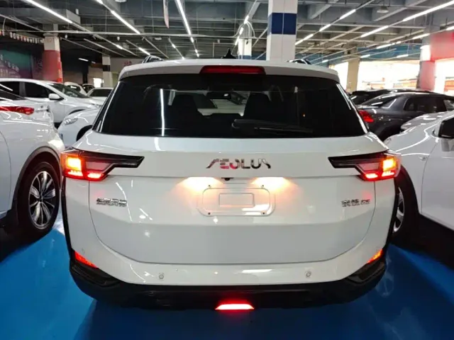 Dongfeng Yixuan GS — Фото автомобиля 5