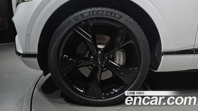 Genesis GV80 2.5T Бензин AWD — Фото автомобиля 5