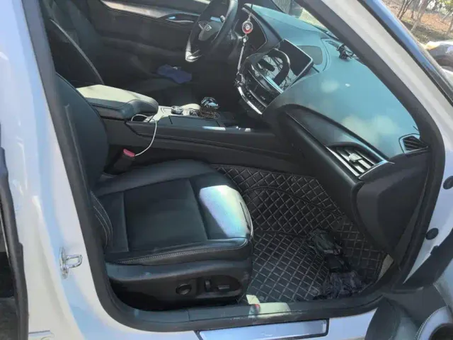 Cadillac CT5 — Фото автомобиля 8