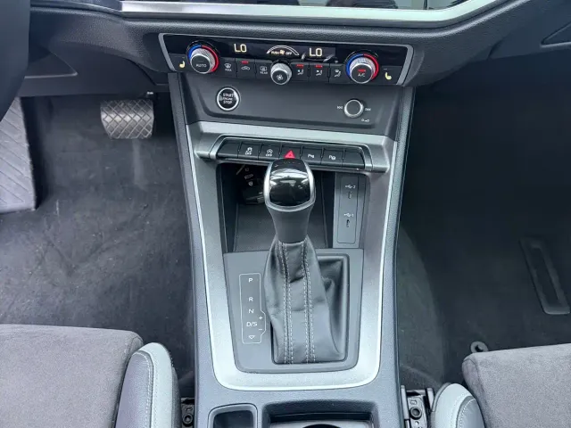 Audi Q3 — Фото автомобиля 12
