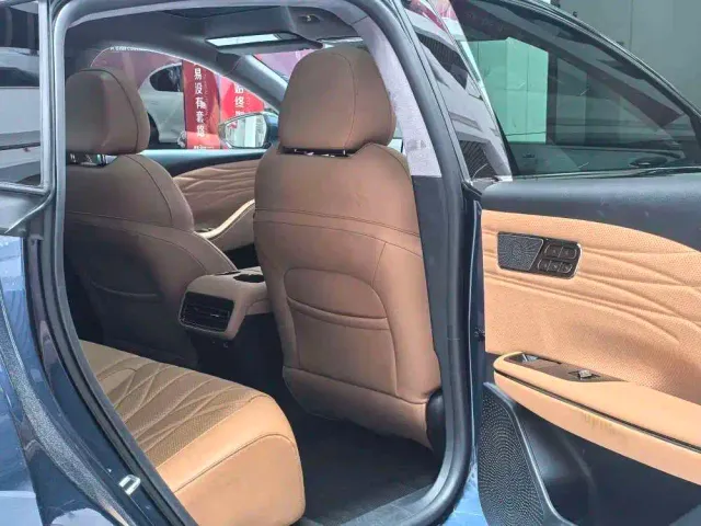 Geely Galaxy Xingyao 8 — Фото автомобиля 10