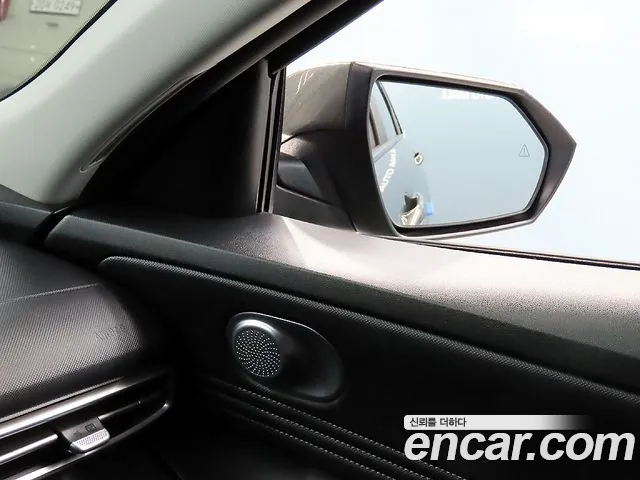 Hyundai Avante CN7 — Фото автомобиля 16