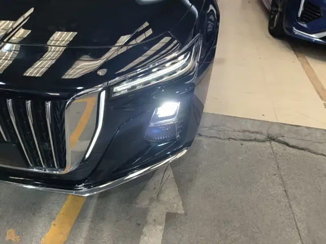 Hongqi H5 — Фото автомобиля 23