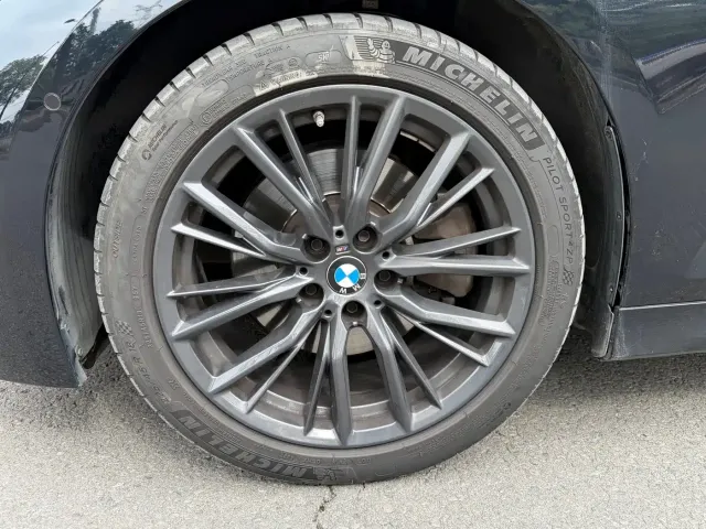 BMW 3 Series — Фото автомобиля 11