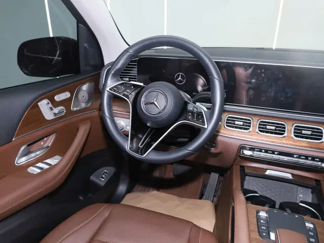 Mercedes-Benz GLE-Class — Фото автомобиля 12
