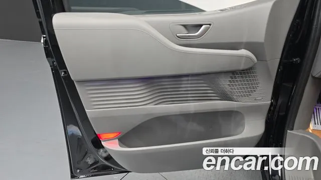 Hyundai Staria Staria — Фото автомобиля 24