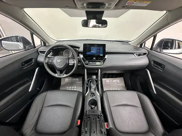 Toyota Corolla Cross — Фото автомобиля 6