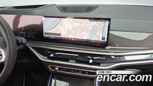 BMW X7 — Фото автомобиля 13