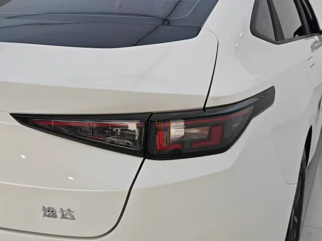 Changan Lamore — Фото автомобиля 18